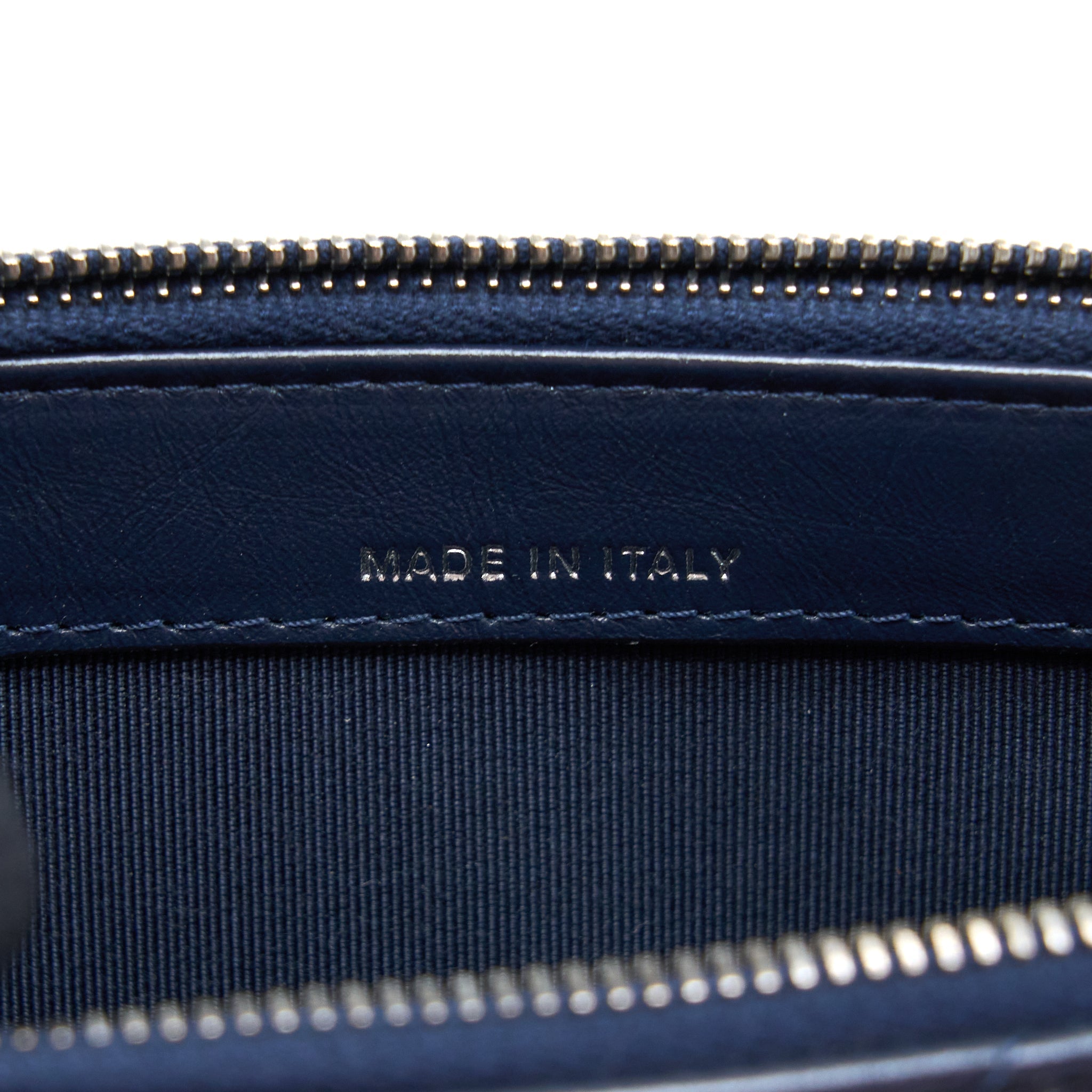 chanel-gabrielle-clutch-on-chain-aged-calfskim-navy-shw