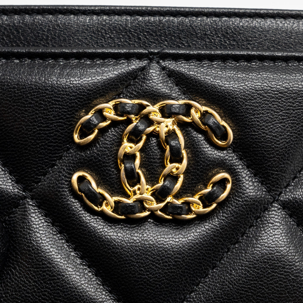 chanel-19-cardholder-lambskin-black-ghw