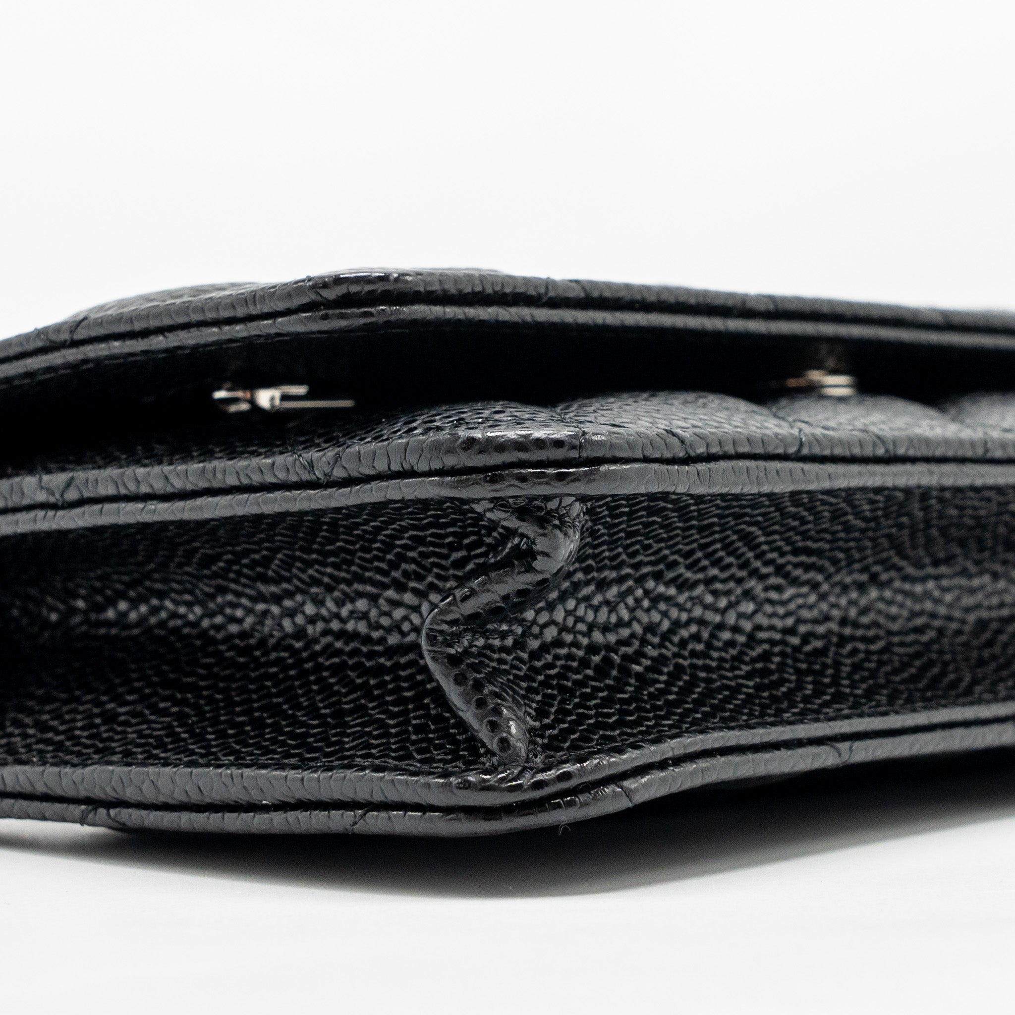 chanel-classic-wallet-on-chain-caviar-black-shw-10