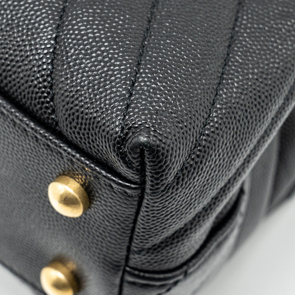 chanel-small-coco-handle-chevron-caviar-with-lizard-embossed-handle-black-ghw-copy