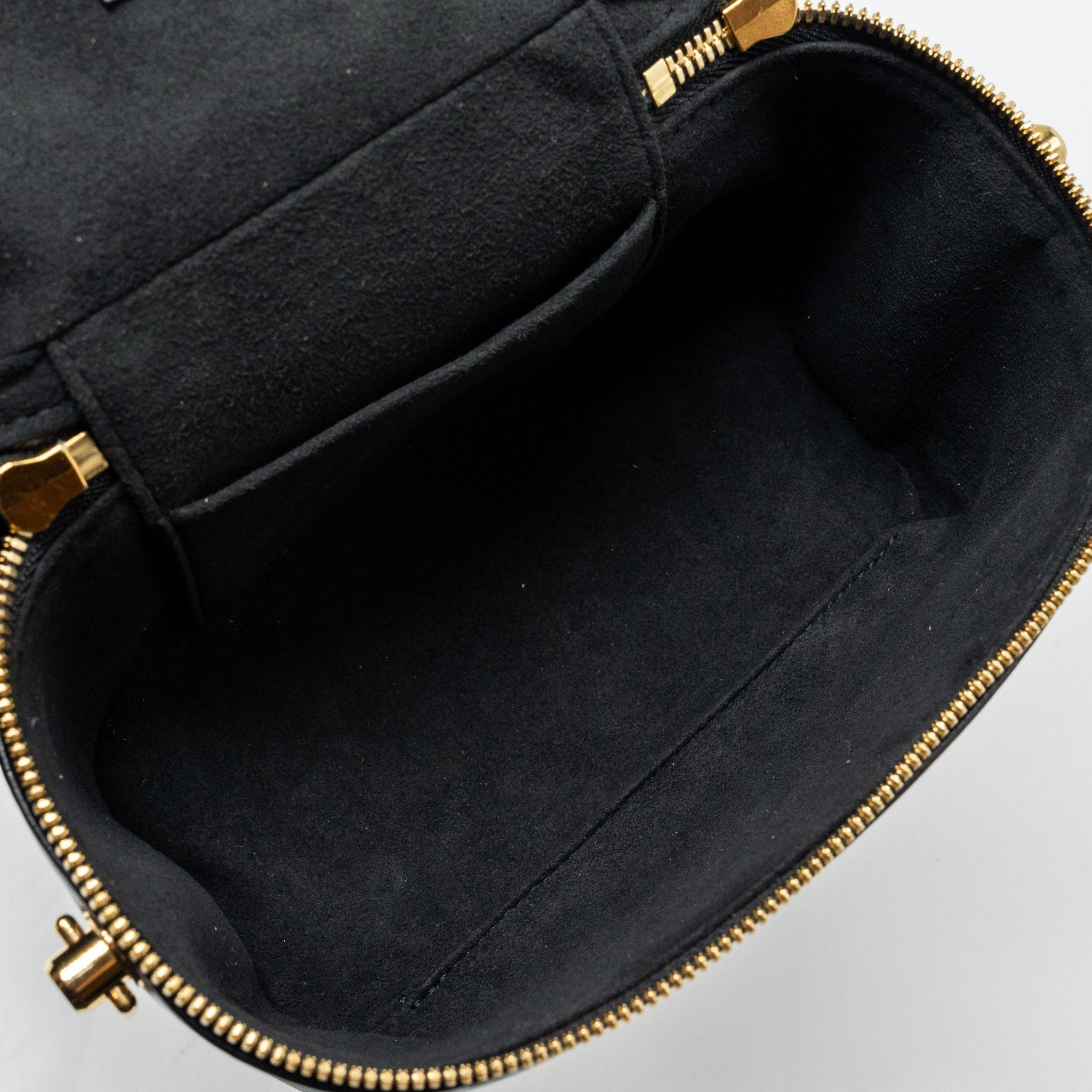 louis-vuitton-vanity-case-pm-monogram-lambskin-black-ghw-copy-1