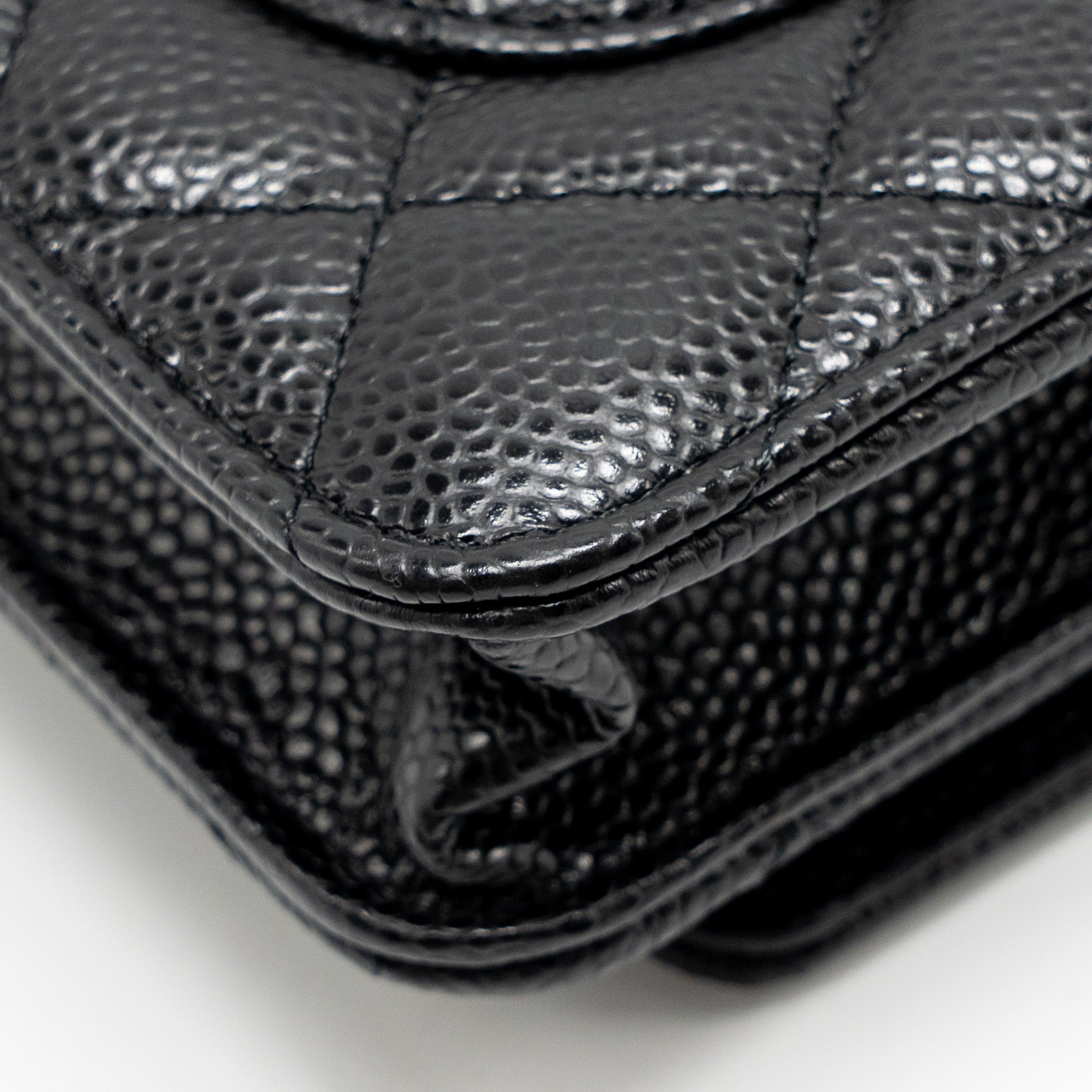 chanel-classic-wallet-on-chain-caviar-black-shw-10