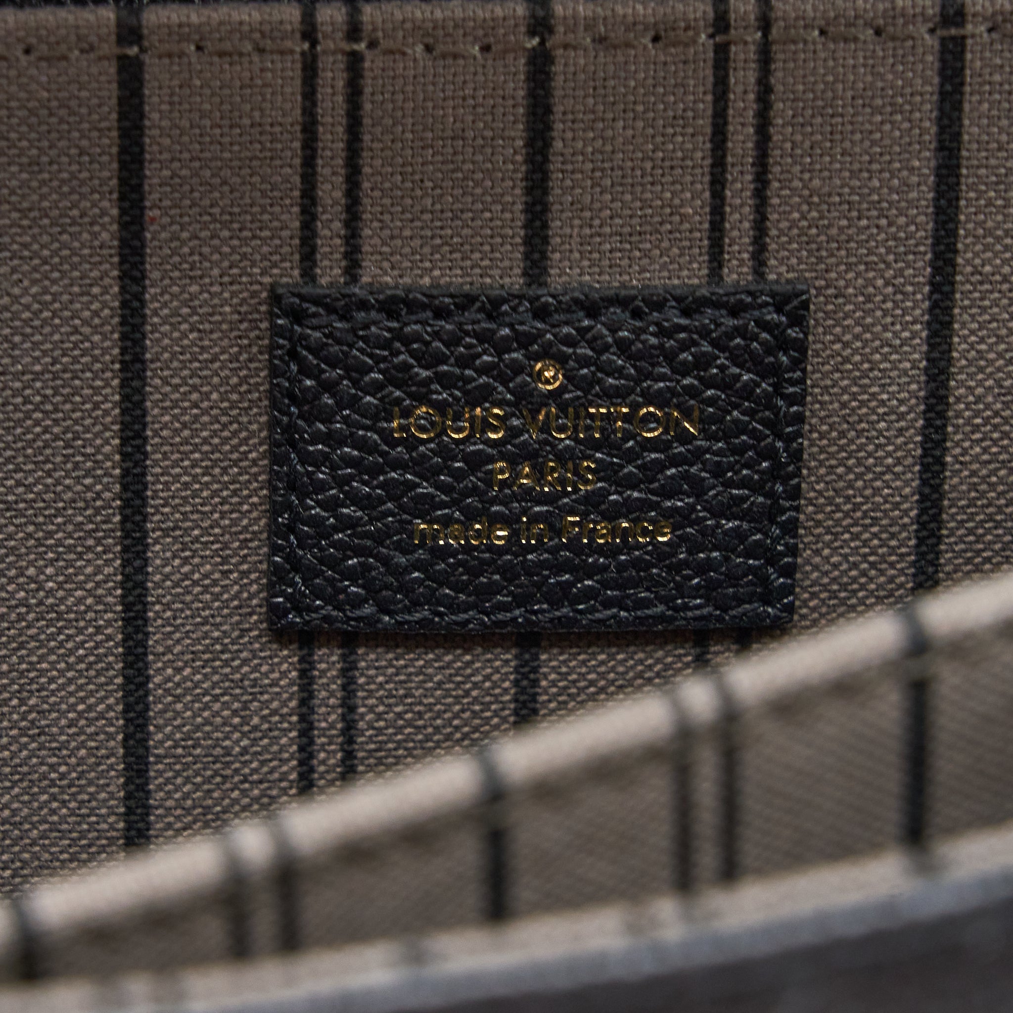 louis-vuitton-pochette-metis-monogram-empreinte-black-ghw-new-version