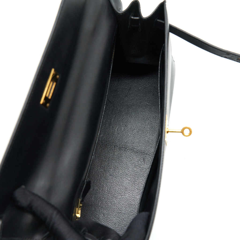 hermes-kelly-32-box-leather-black-ghw-stamp-square-g