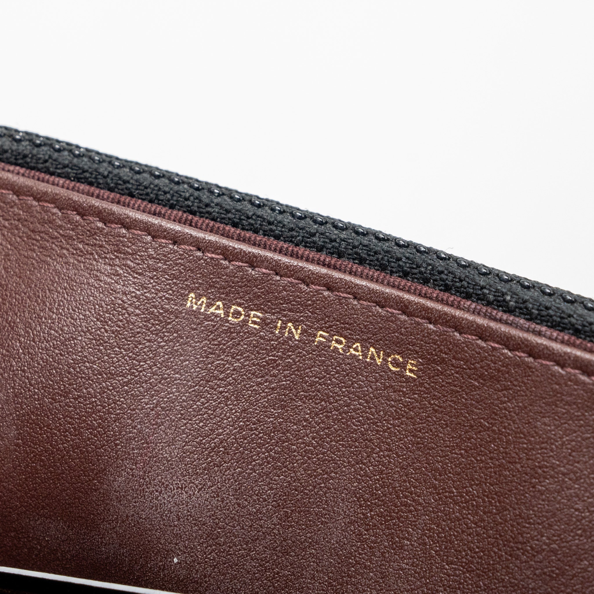 chanel-classic-wallet-on-chain-black-caviar-black-ghw