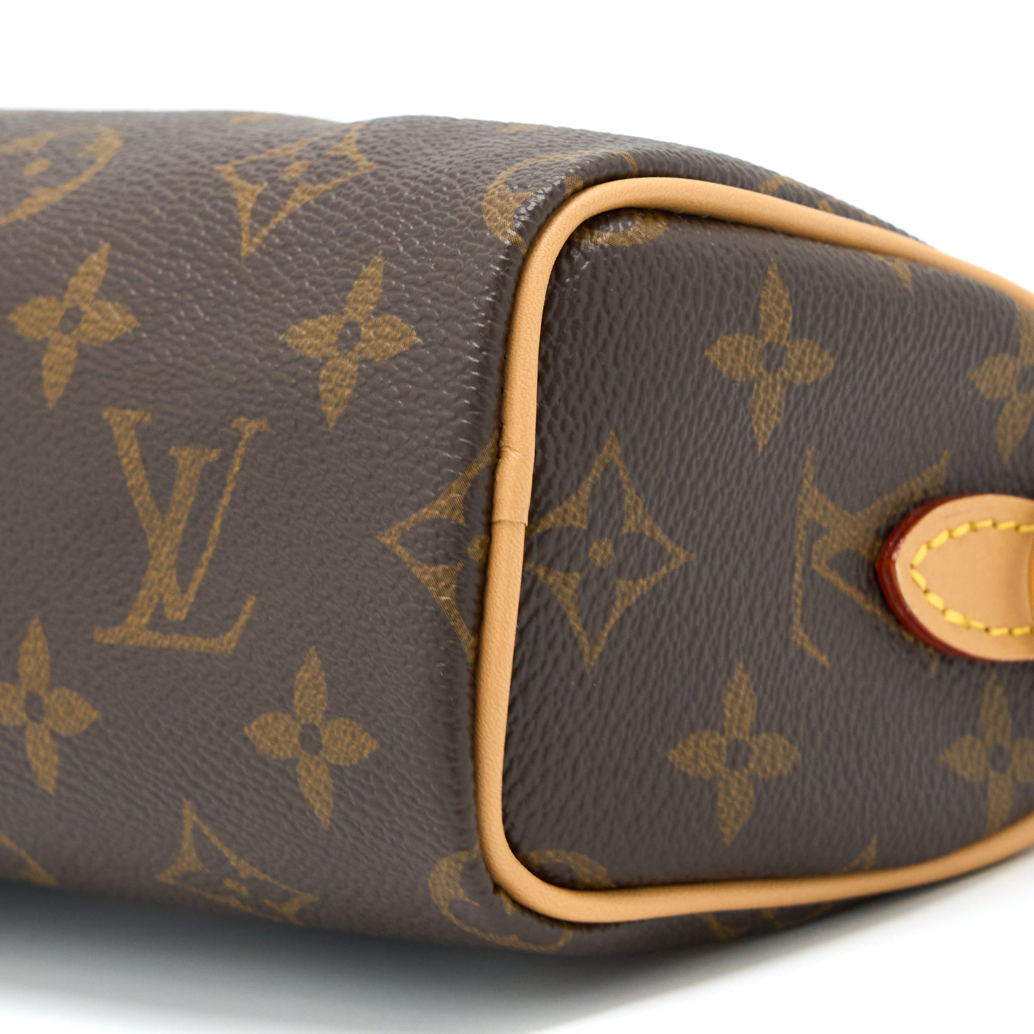 louis-vuitton-new-version-nano-speedy-monogram-canvas-ghw