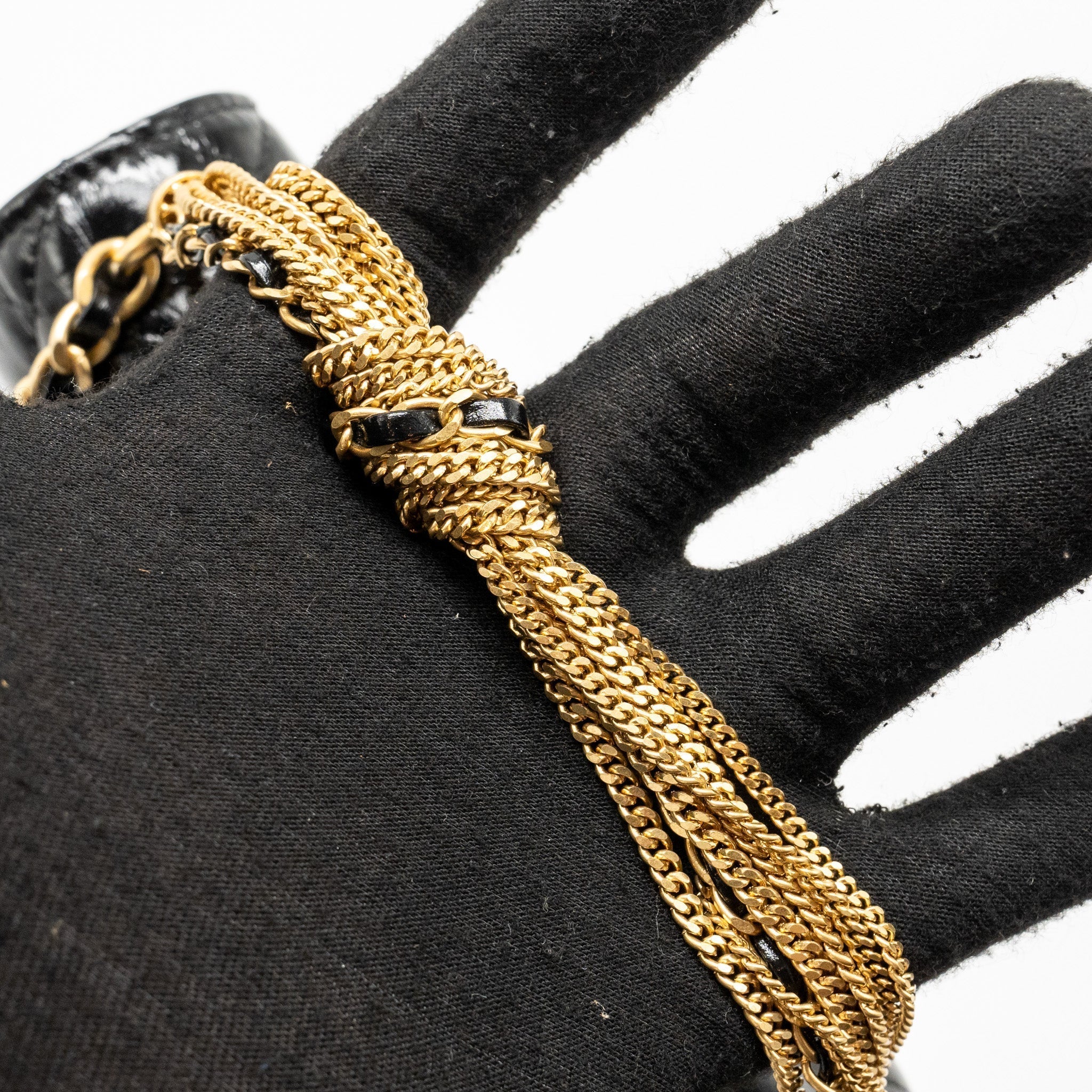 chanel-24a-wallet-on-chain-shiny-calfskin-black-ghw-microchip-copy