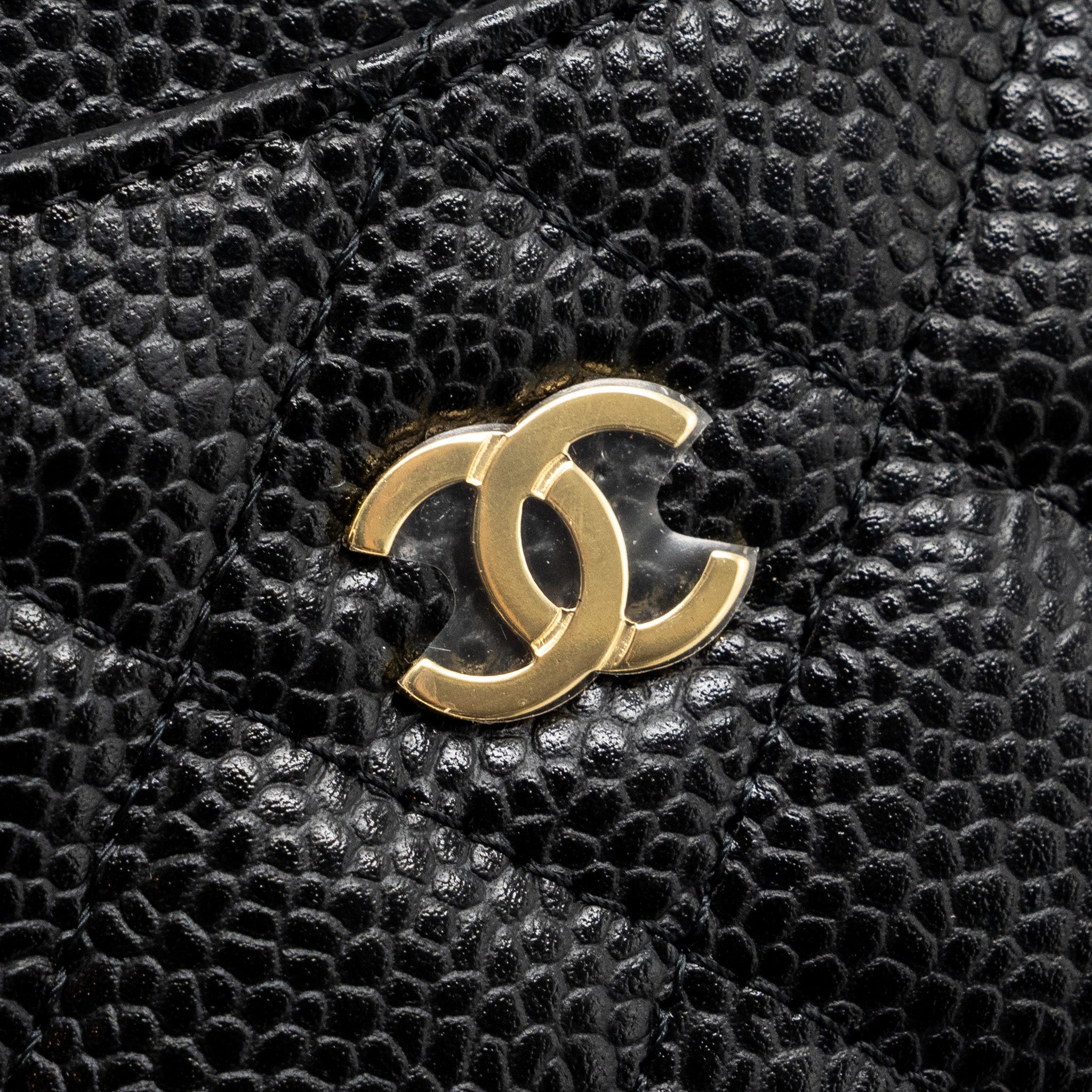 chanel-classic-card-holder-caviar-black-ghw-microchip-1