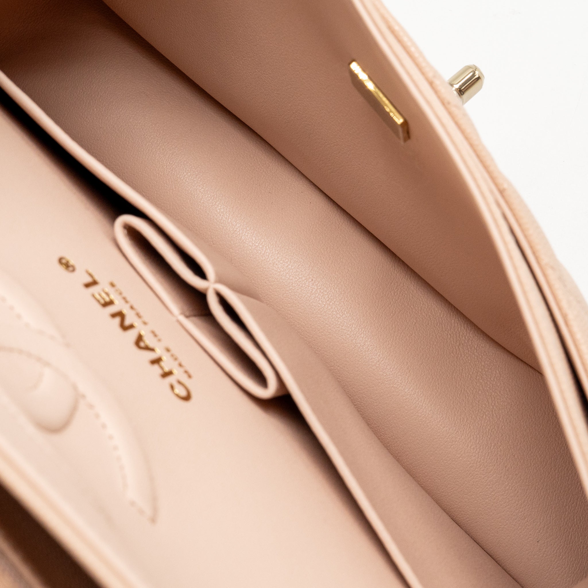 chanel-medium-classic-double-flap-bag-caviar-light-pink-lghw-microchip-1