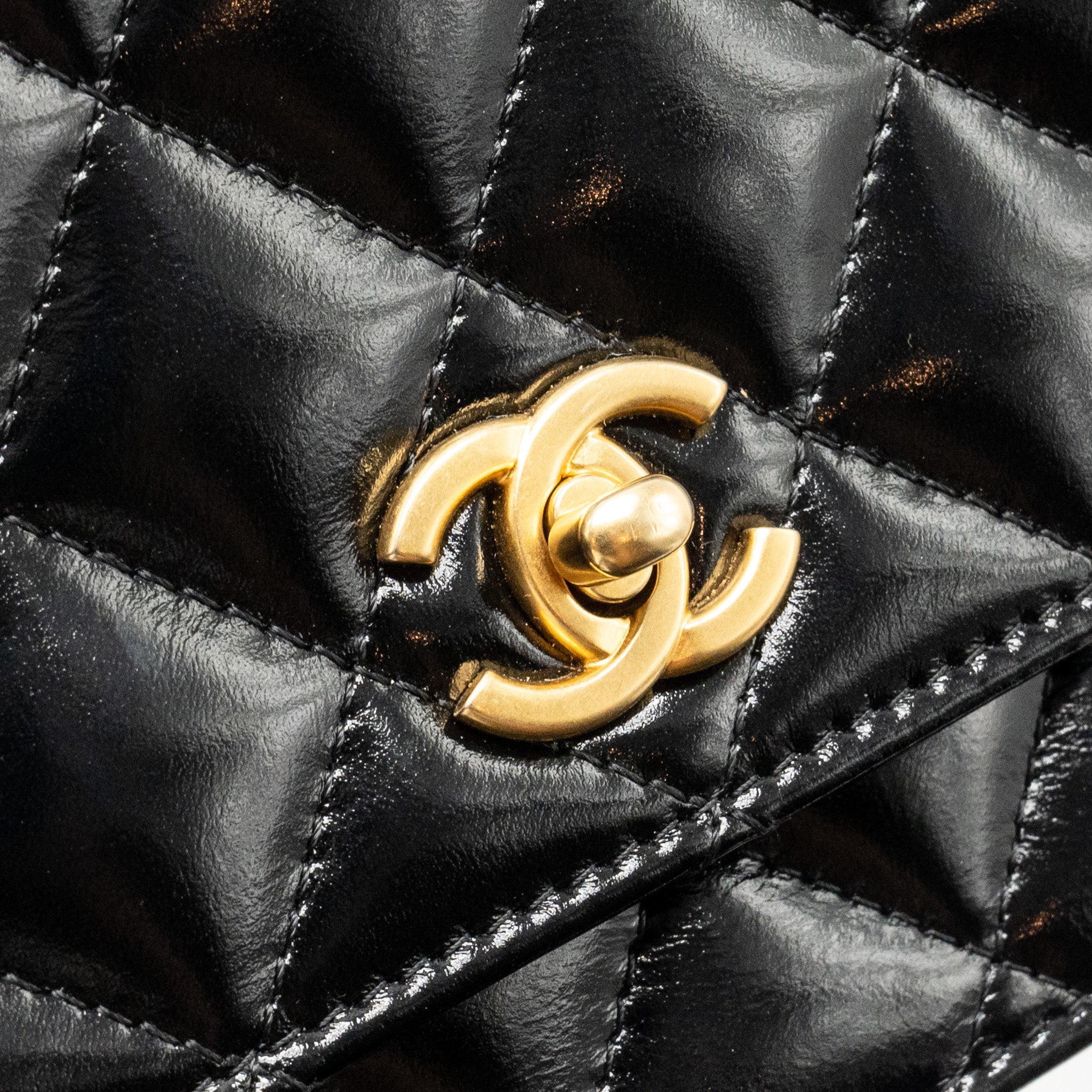 chanel-24a-wallet-on-chain-shiny-calfskin-black-ghw-microchip-copy