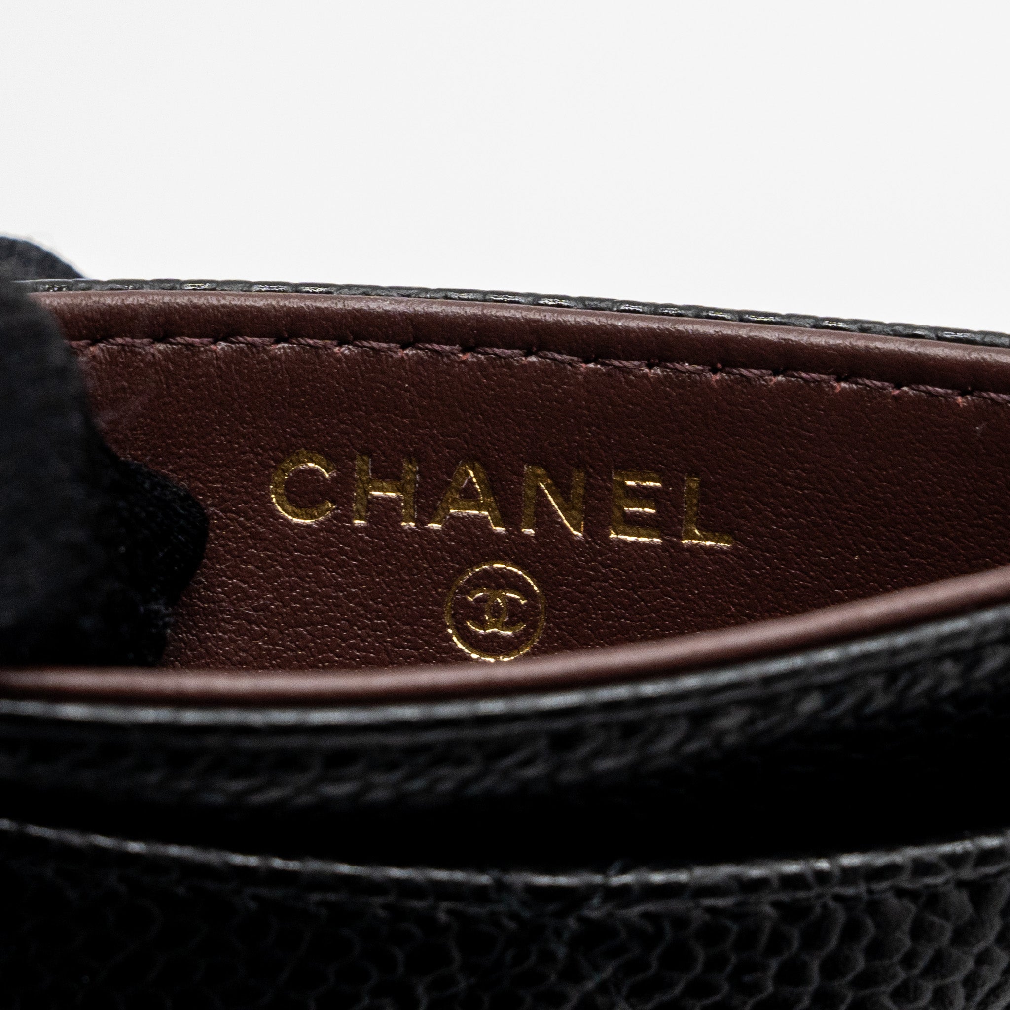 chanel-classic-card-holder-caviar-black-ghw-microchip-1