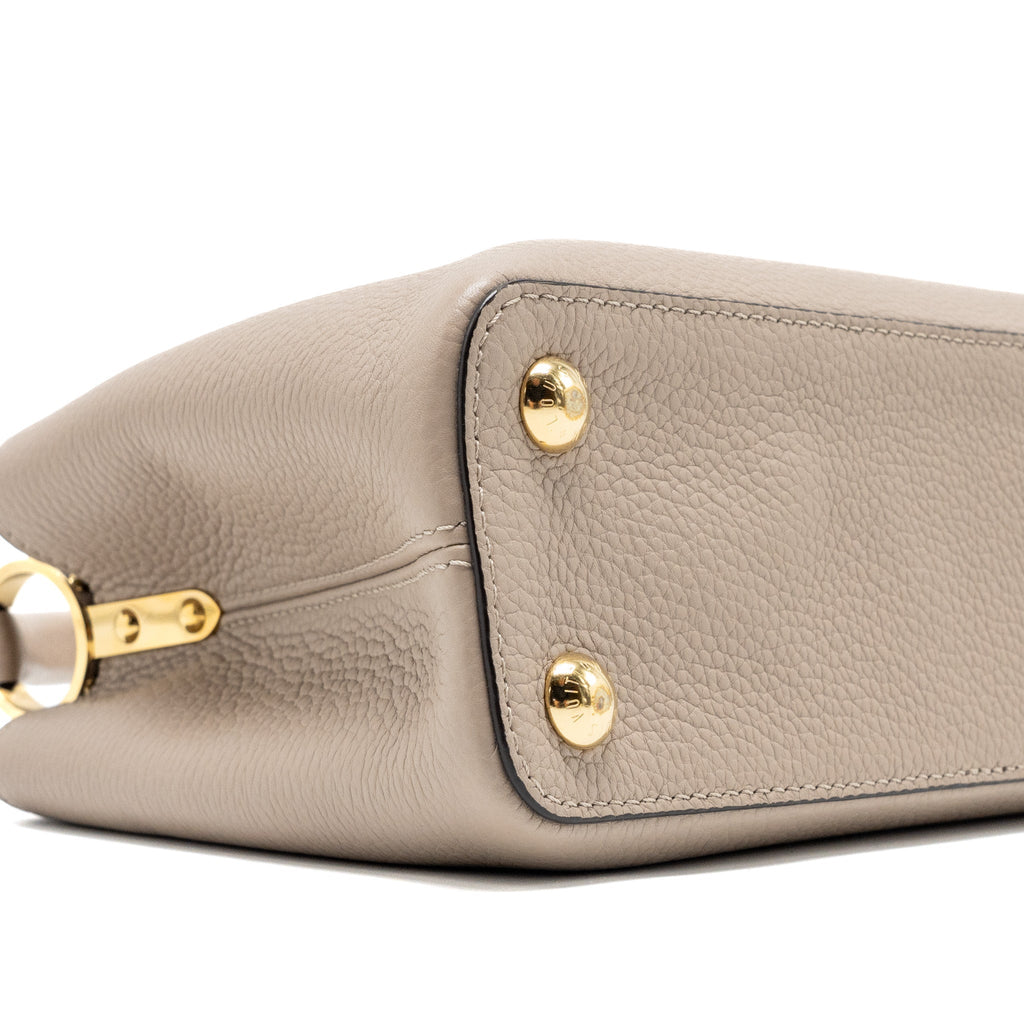 louis-vuitton-capucines-bb-taurillon-leather-galet-ghw