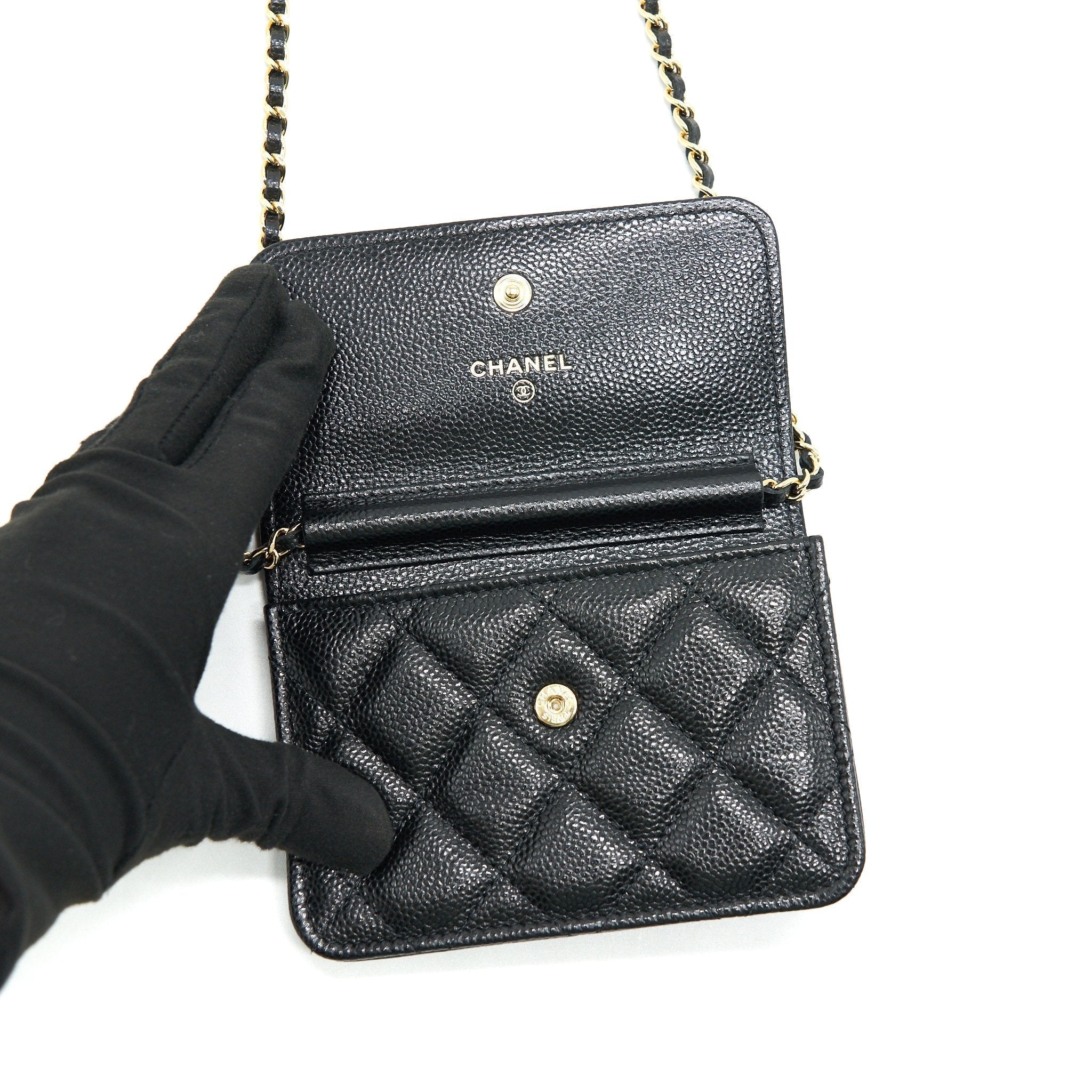 chanel-21a-flap-card-holder-with-chain-black-ghw-1