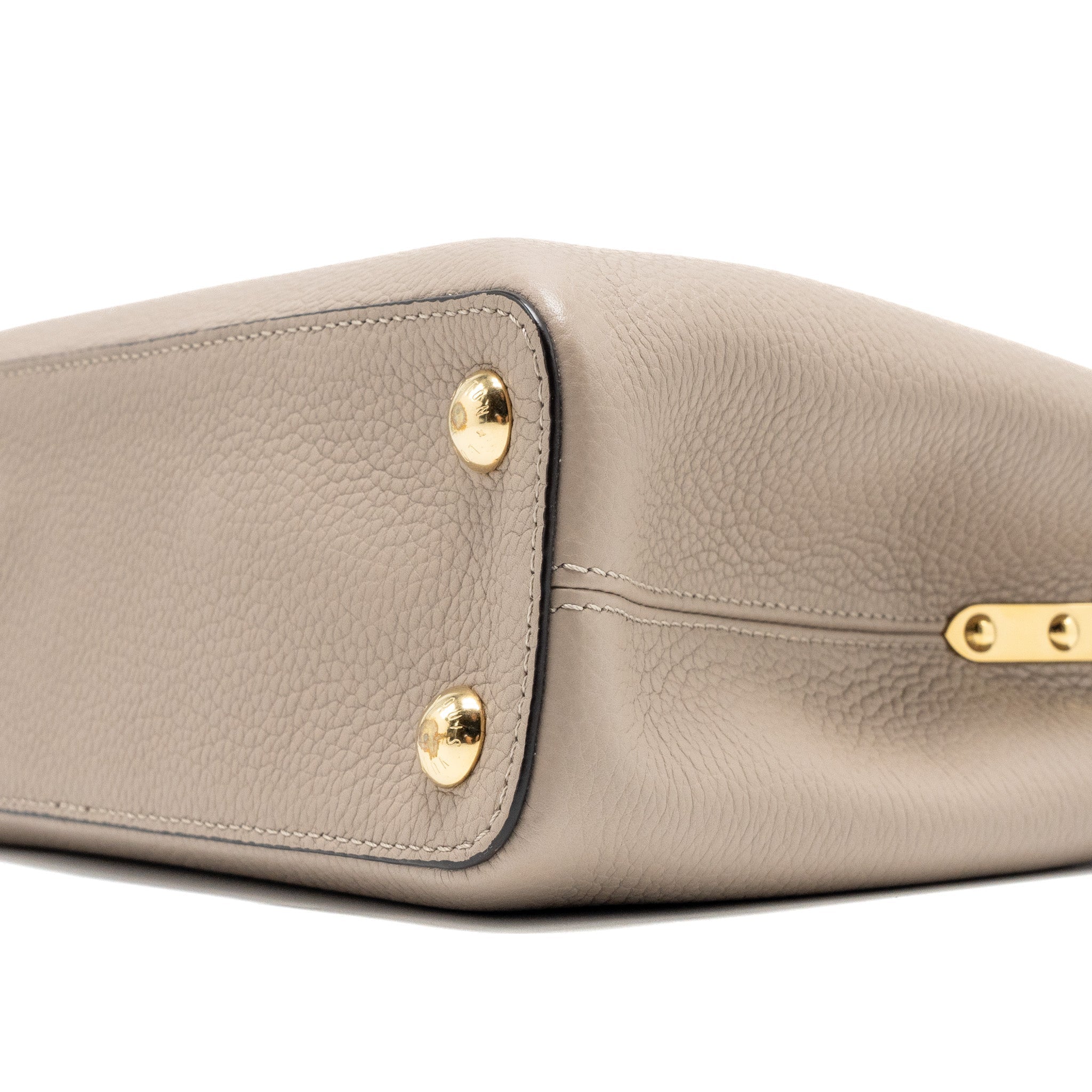 louis-vuitton-capucines-bb-taurillon-leather-galet-ghw