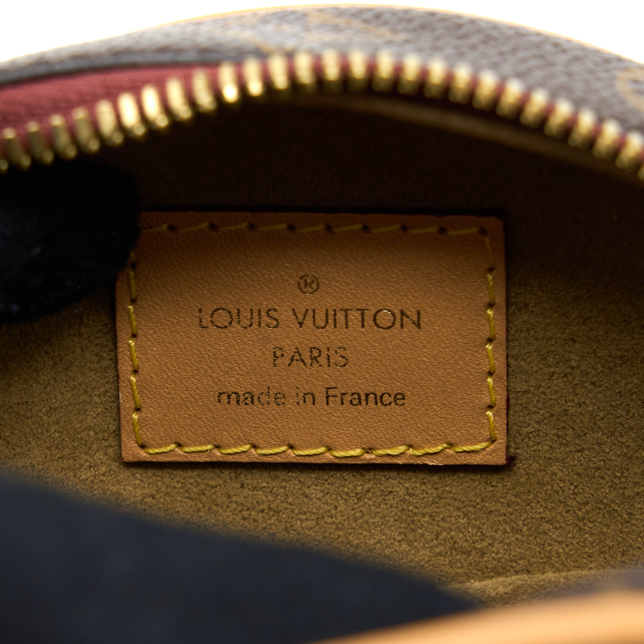 louis-vuitton-pm-boite-chapeau-souple-monogram-canvas-ghw
