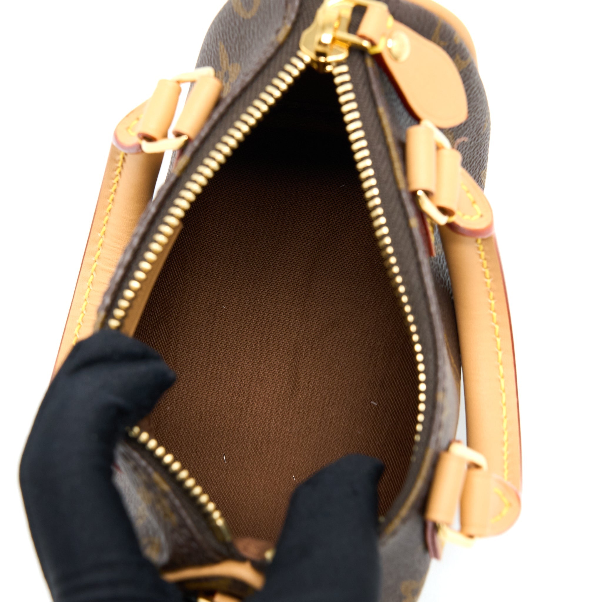 louis-vuitton-new-version-nano-speedy-monogram-canvas-ghw