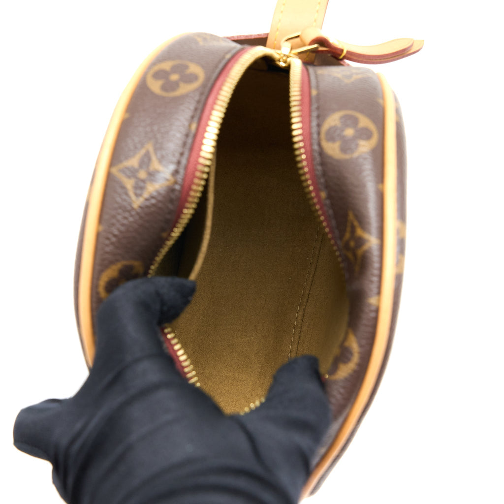 louis-vuitton-pm-boite-chapeau-souple-monogram-canvas-ghw