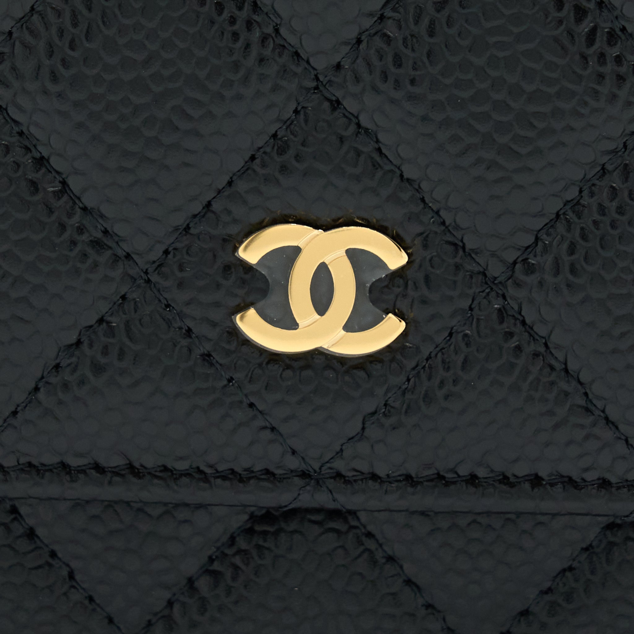 chanel-classic-wallet-on-chain-caviar-black-ghw-microchip-4
