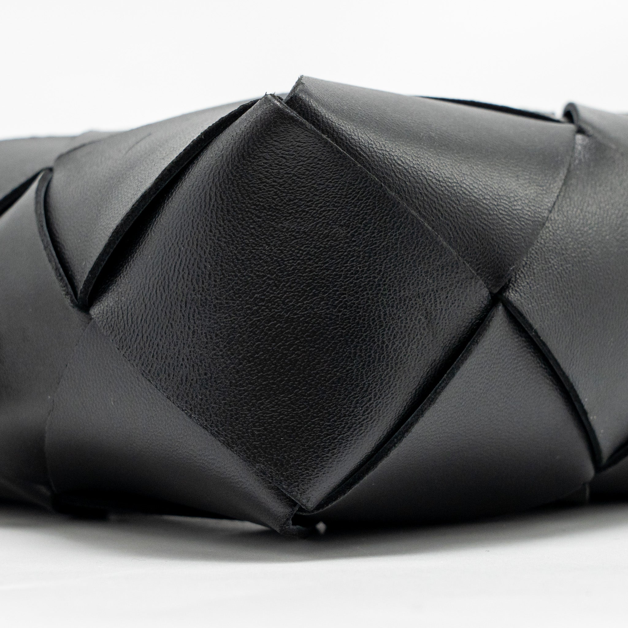 bottega-veneta-cassette-camera-bag-smooth-intreccio-leather-black-ghw