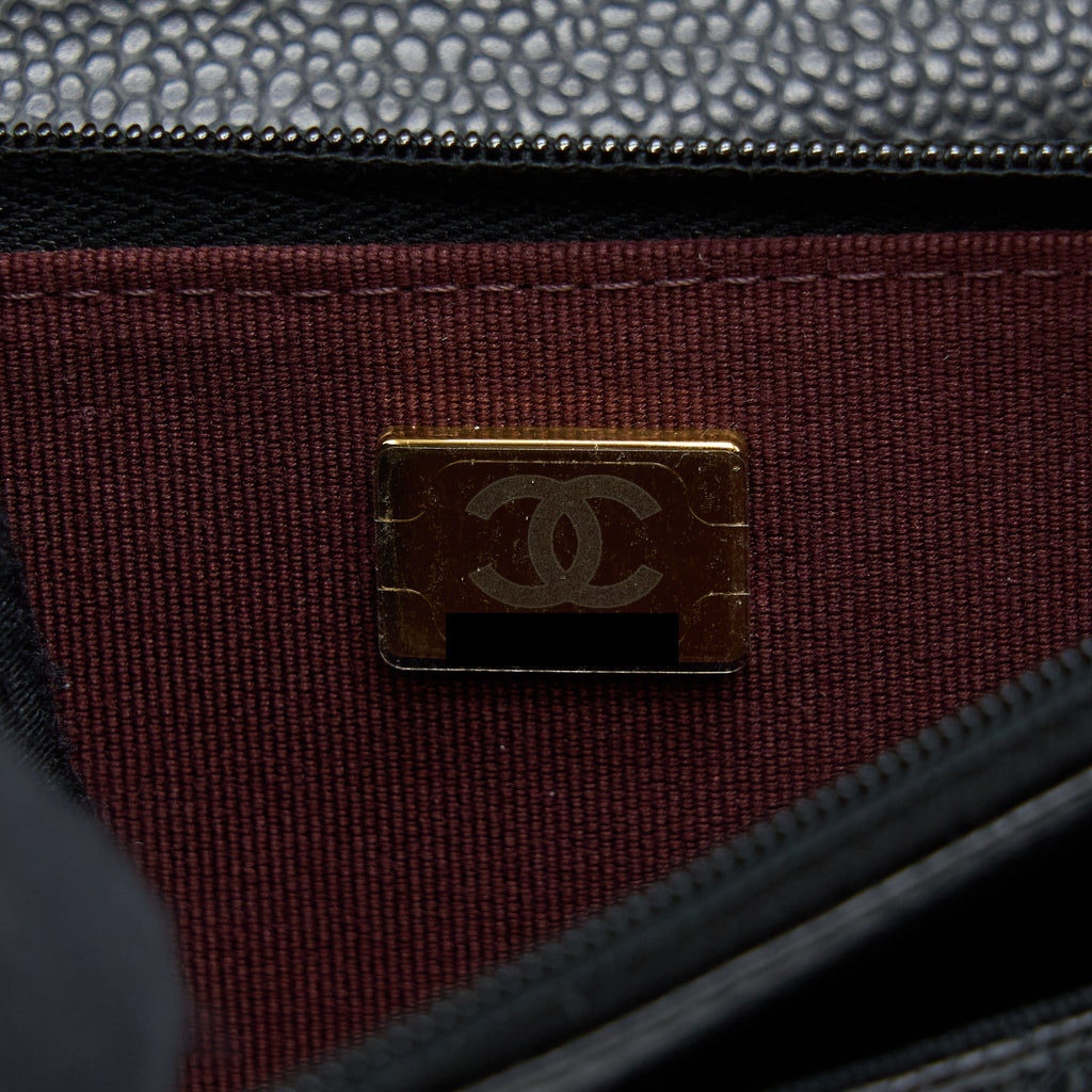 chanel-classic-wallet-on-chain-caviar-black-ghw-microchip-4