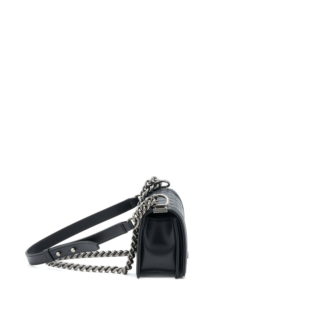chanel-small-boy-bag-caviar-black-ruthenium-shw-microchip