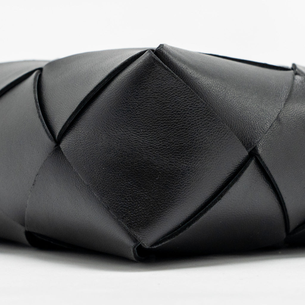 bottega-veneta-cassette-camera-bag-smooth-intreccio-leather-black-ghw