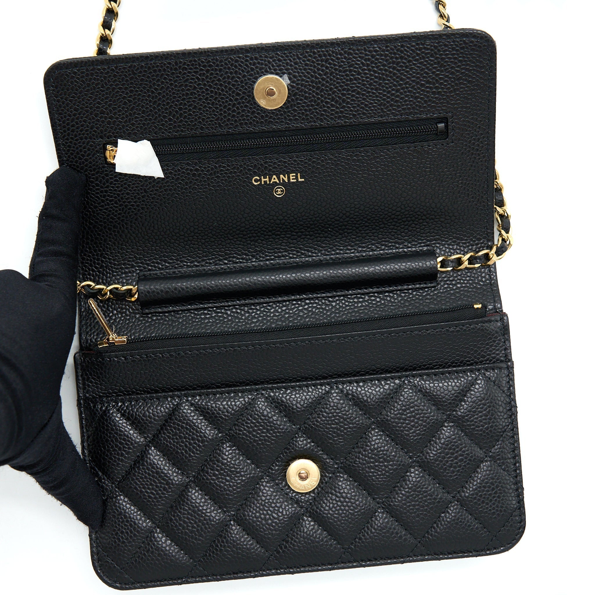 chanel-classic-wallet-on-chain-caviar-black-ghw-microchip-4