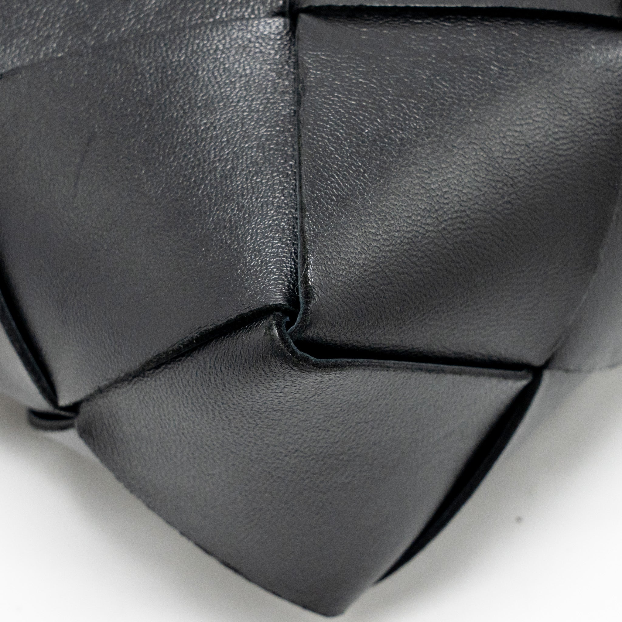 bottega-veneta-cassette-camera-bag-smooth-intreccio-leather-black-ghw