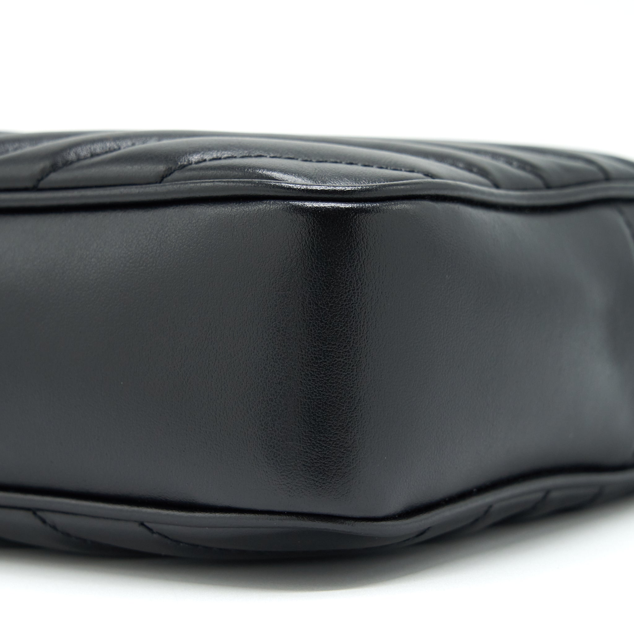 saint-laurent-ysl-lou-camera-bag-quilted-black-ghw