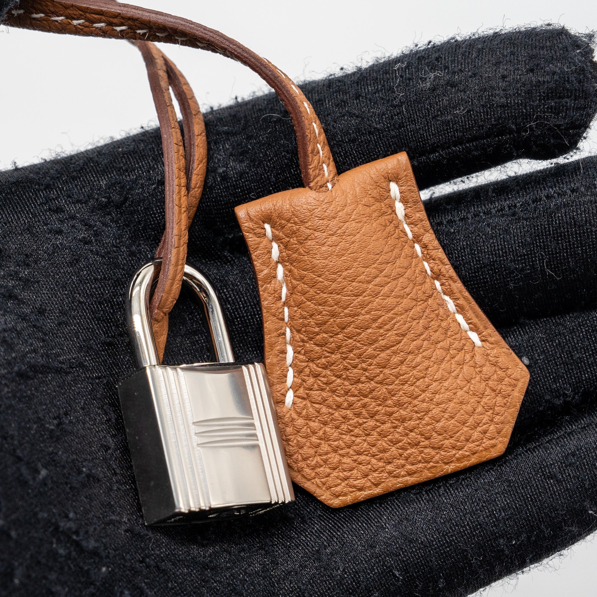 hermes-birkin-25-togo-gold-shw-stamp-c