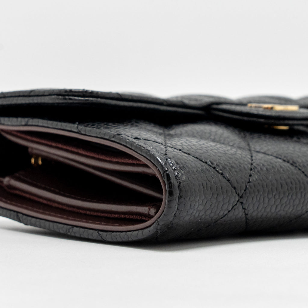 chanel-medium-classic-flap-compact-wallet-caviar-black-ghwmicrochip