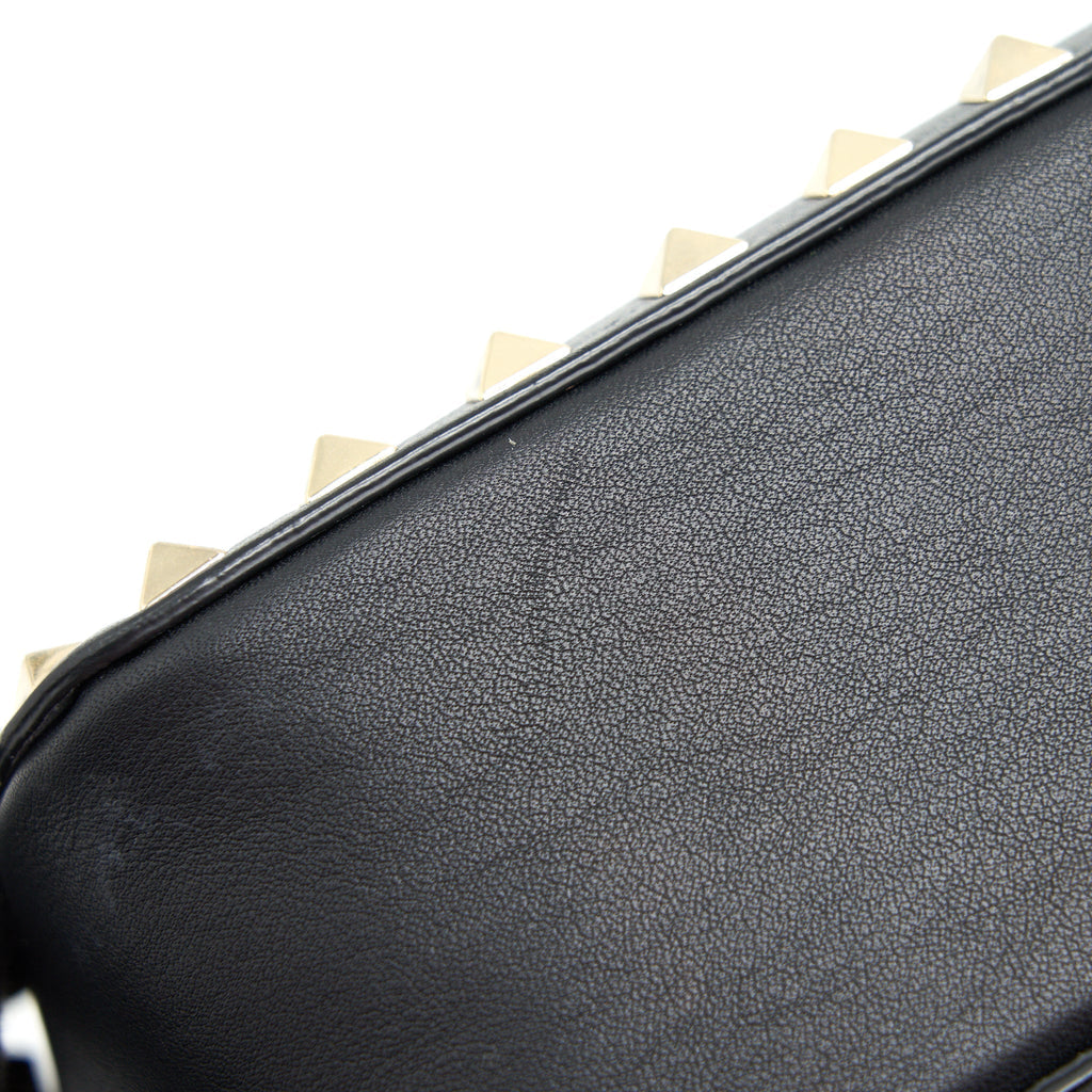 valentino-rockstud-crossbody-camera-bag-black