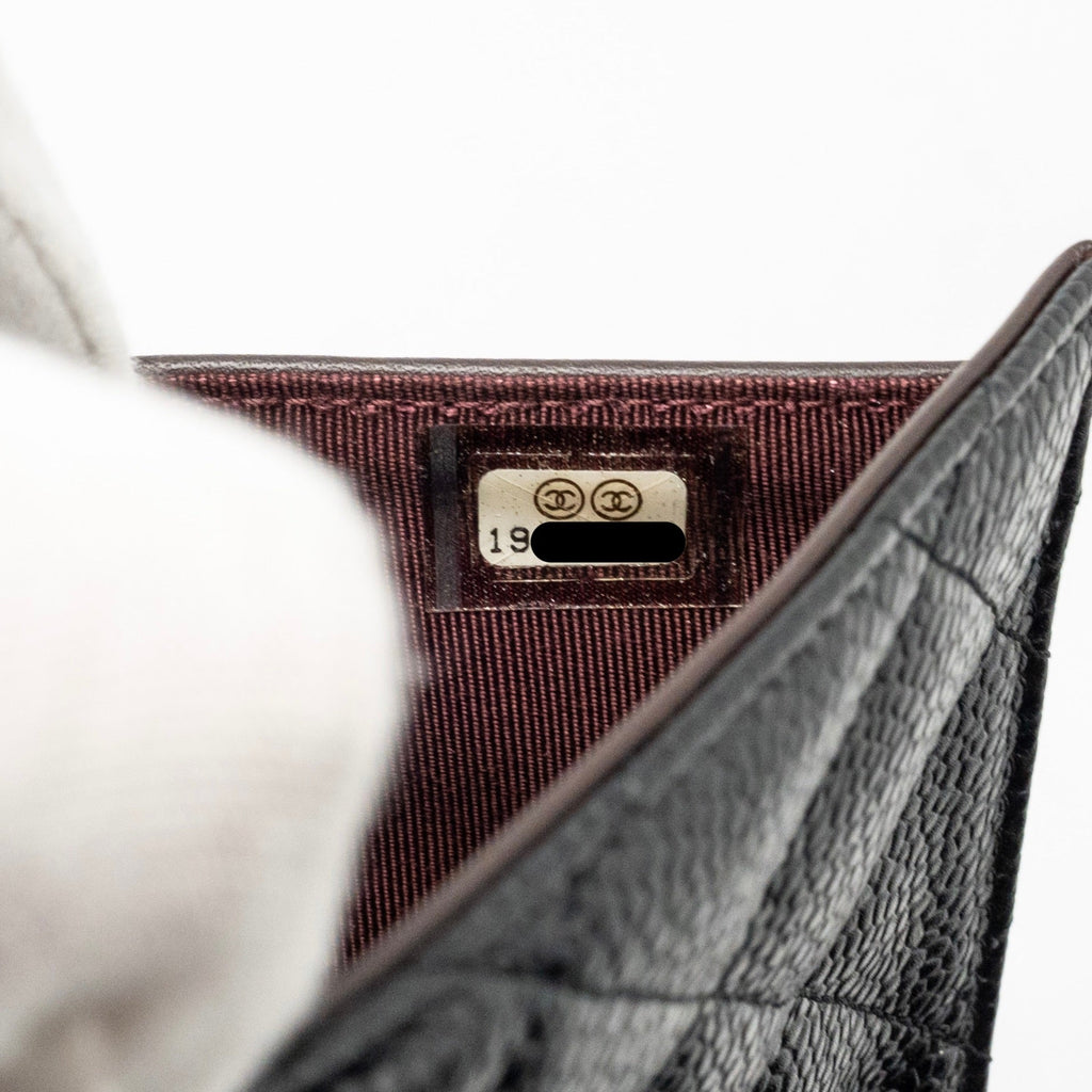 chanel-classic-cc-flap-long-wallet-caviar-black-ghw
