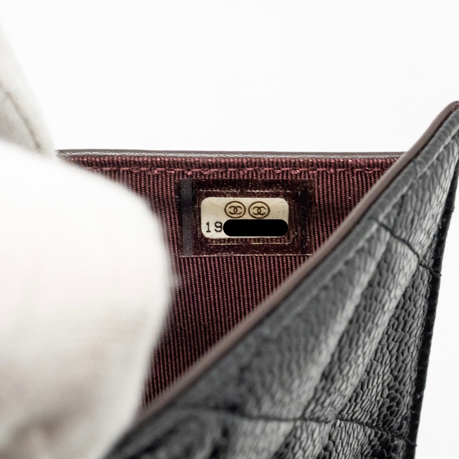 chanel-classic-cc-flap-long-wallet-caviar-black-ghw