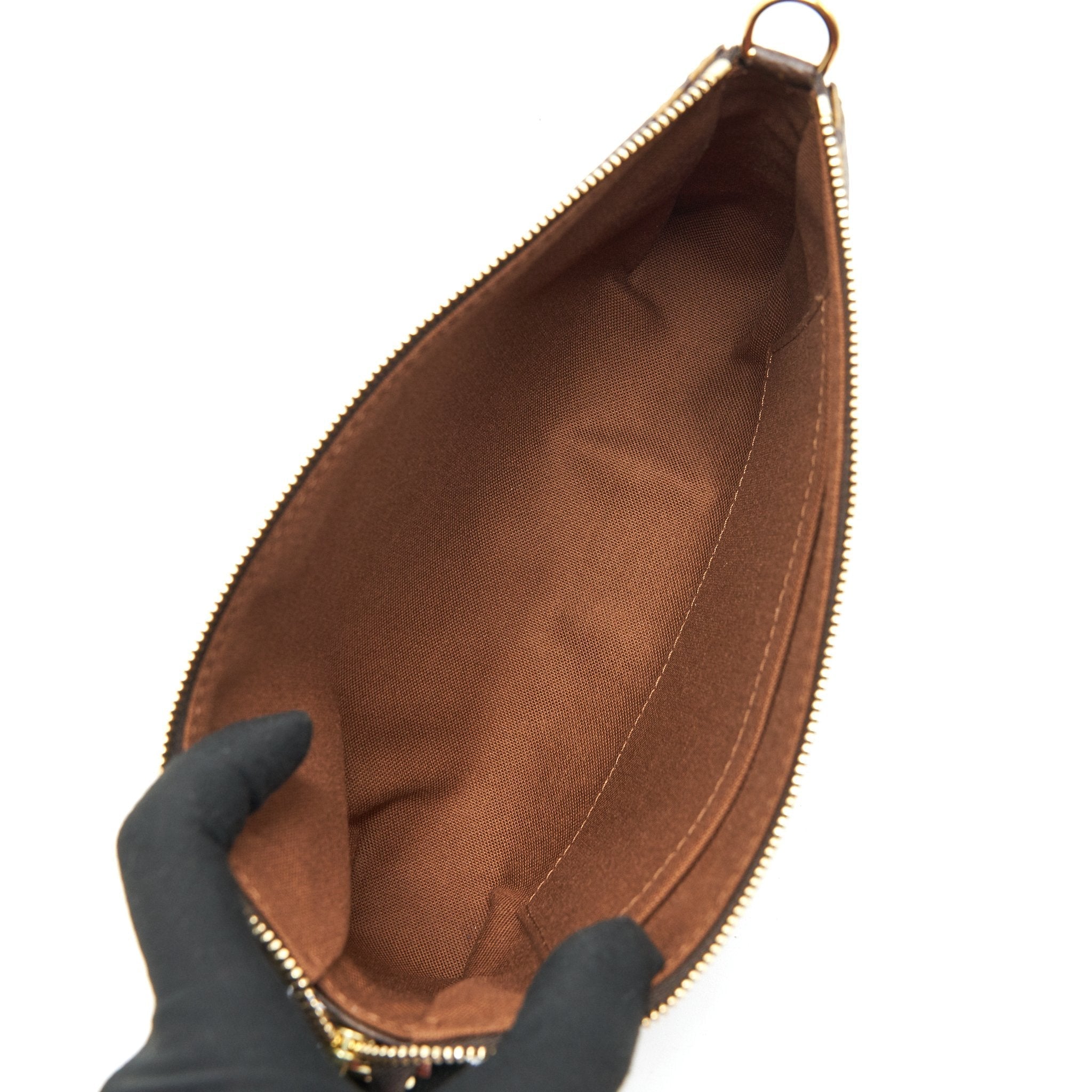 louis-vuitton-pochette-accessories-monogram-canvas-1