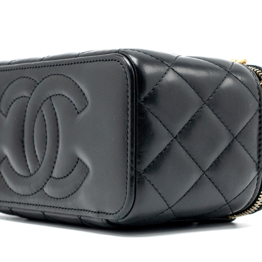 chanel-22k-gold-pillar-long-vanity-with-adjustable-chain-lambskin-black-ghw-microchip