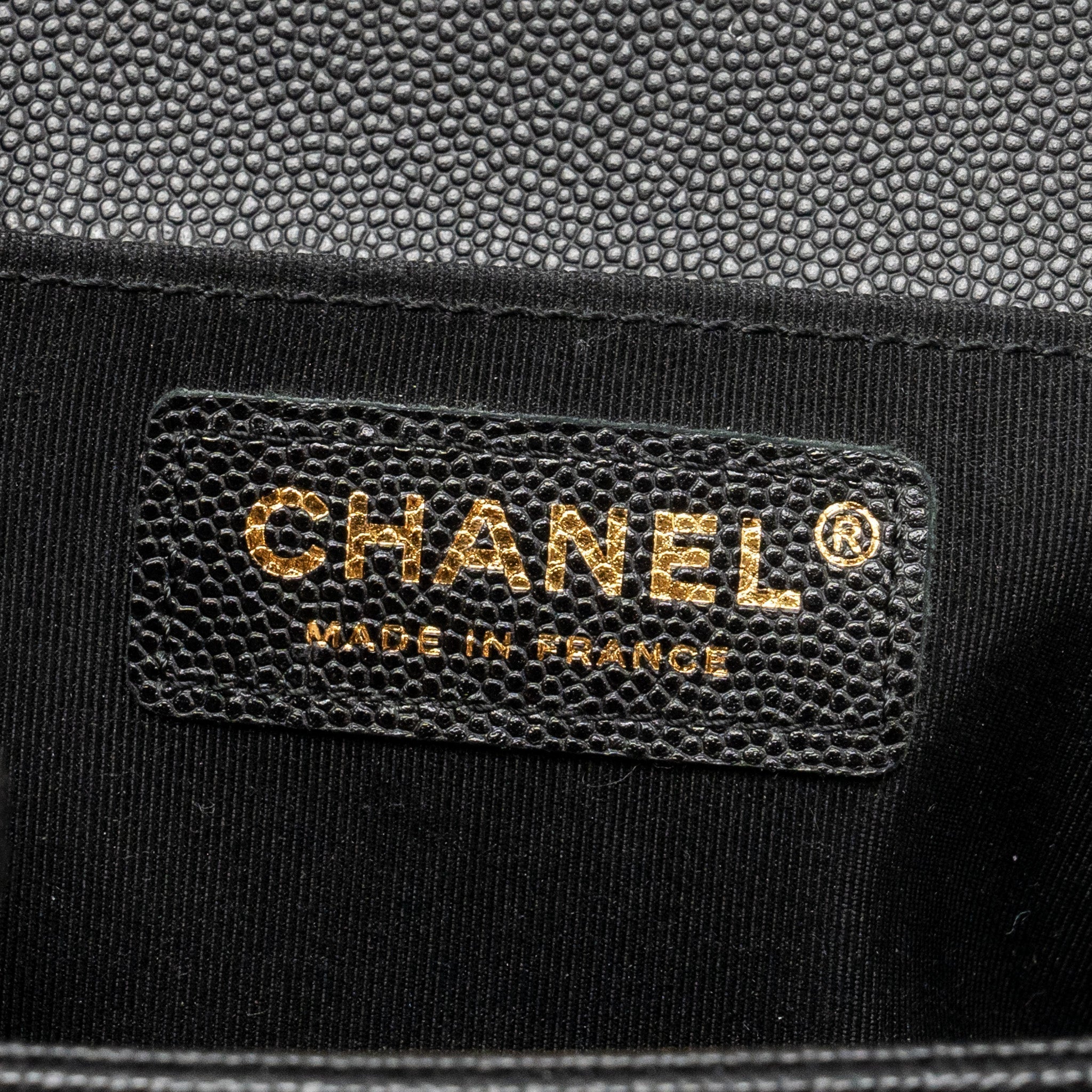 chanel-medium-boy-bag-caviar-black-ghw-copy