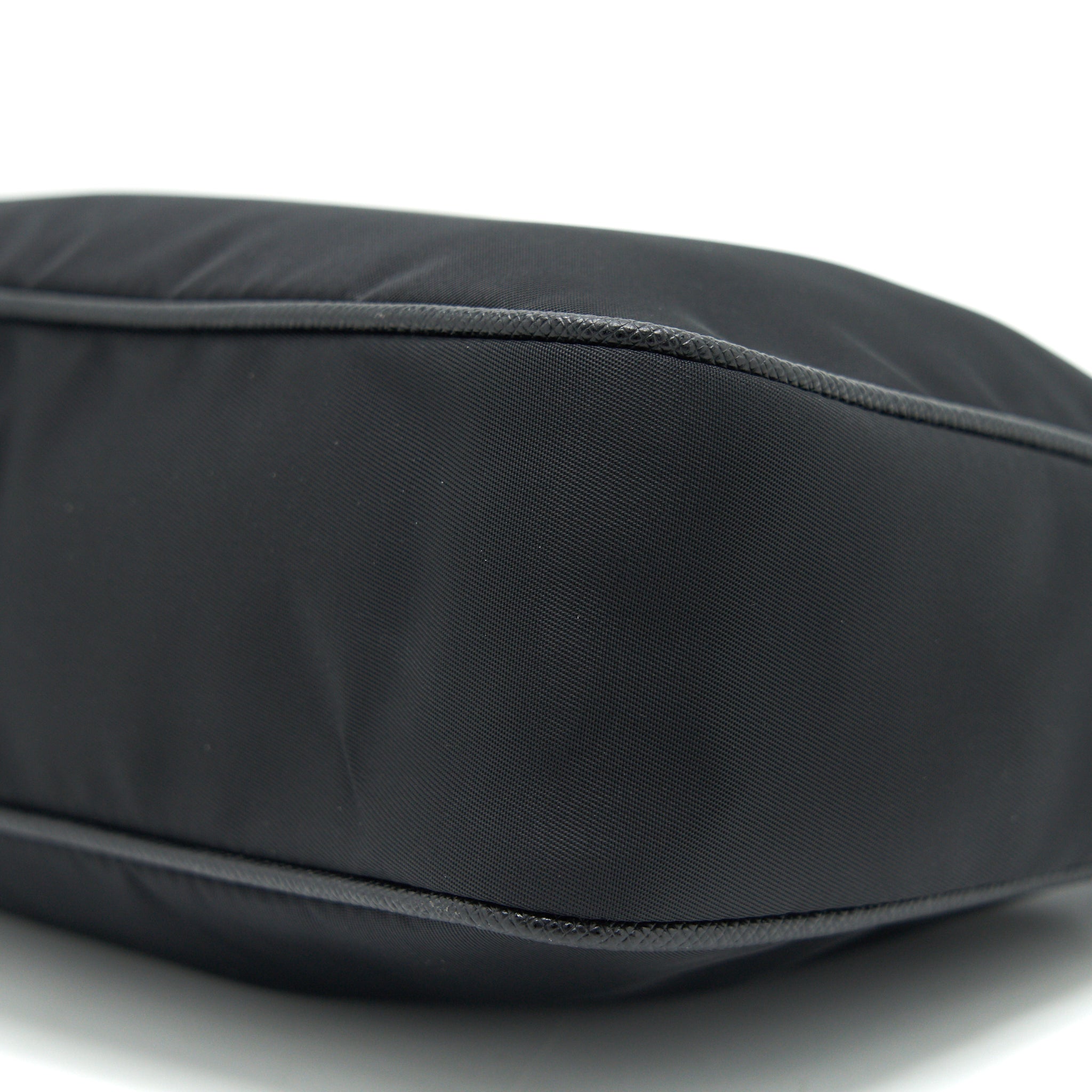 prada-re-edition-2005-nylon-bag-1
