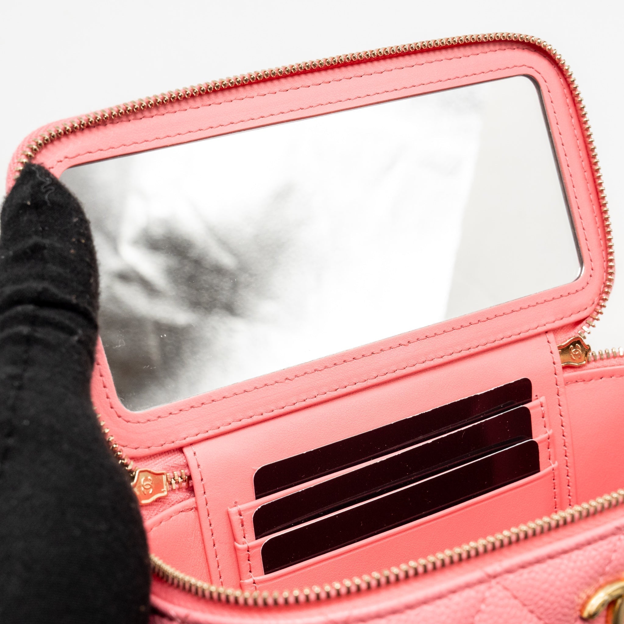 chanel-letter-top-handle-long-vanity-caviar-pink-ghw