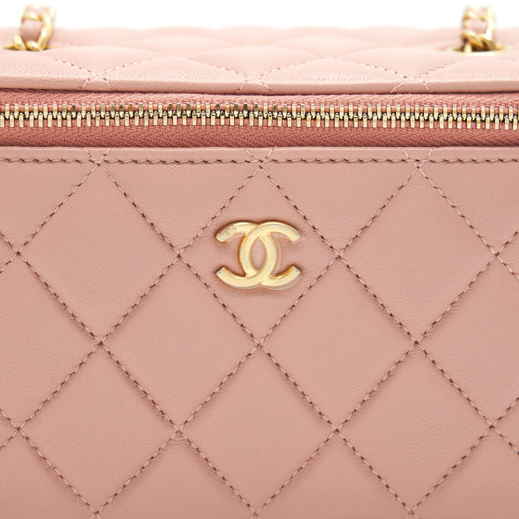 chanel-21b-dark-pink-pearl-crush-rectangular-vanity