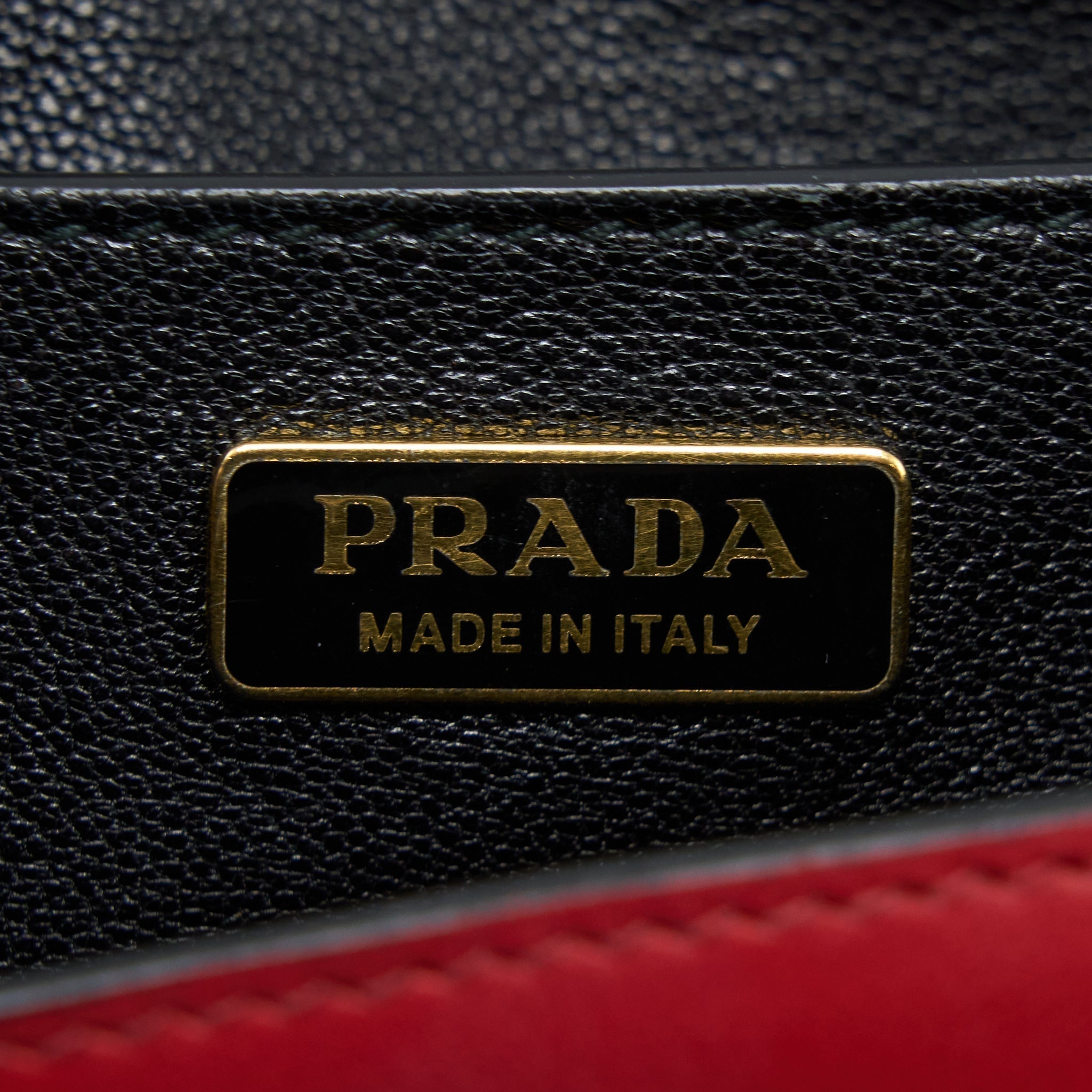 prada-cashier-bag-calfskin-red-black-ghw