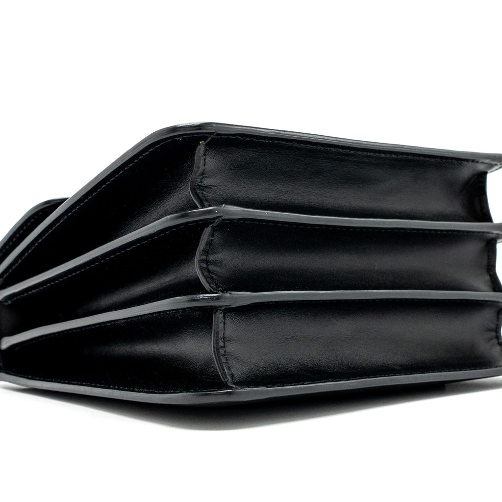 bvlgari-serpenti-forever-top-handle-crossbody-bag-black-lghw