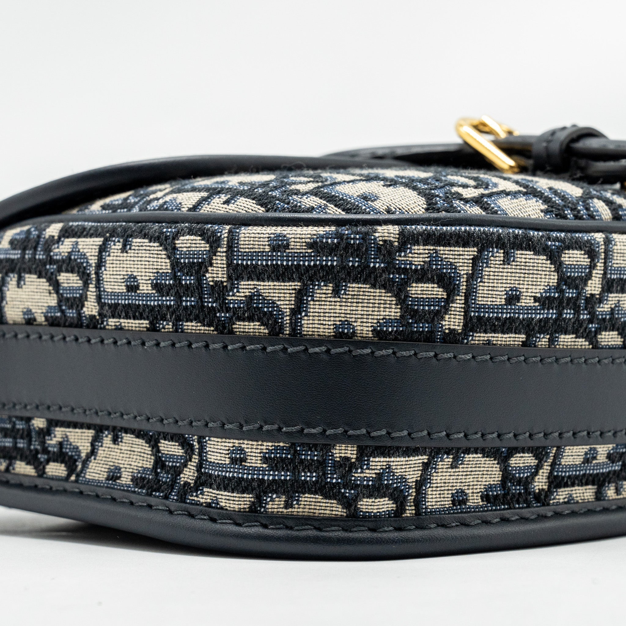 dior-medium-bobby-bag-blue-dior-oblique-jacquard-ghw-1