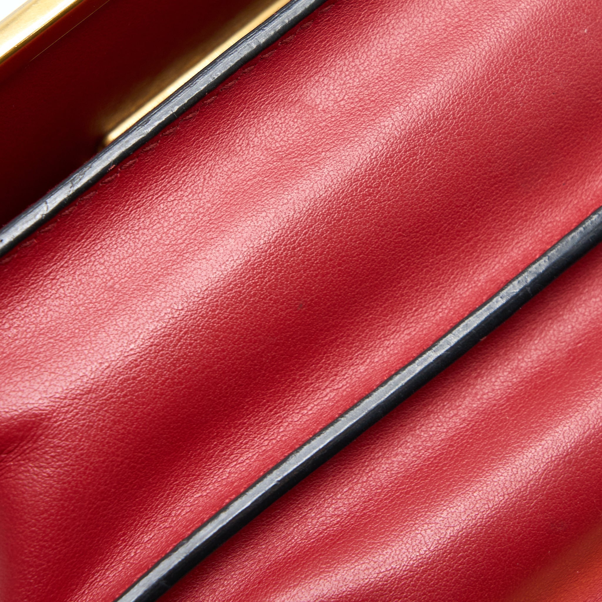 prada-cashier-bag-calfskin-red-black-ghw