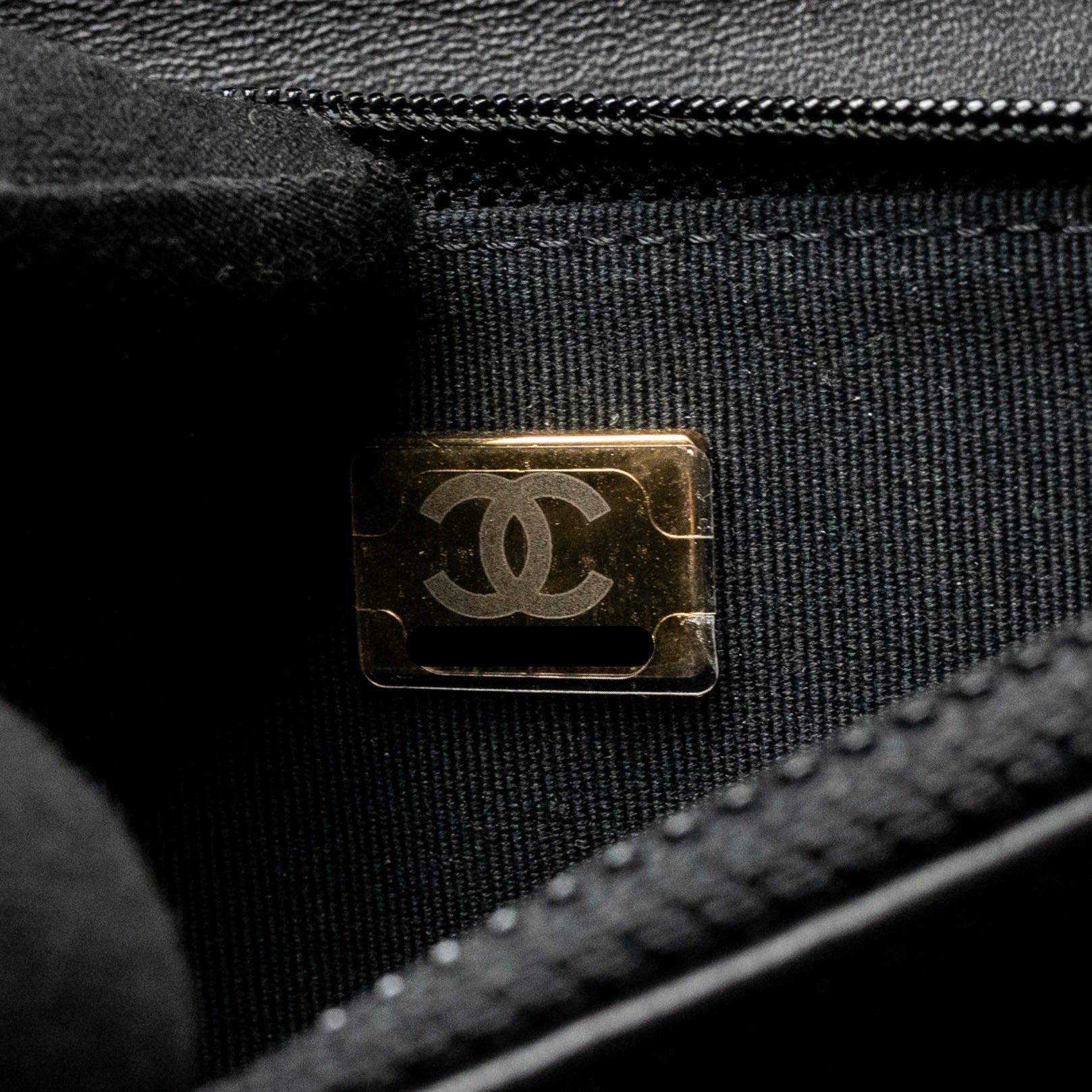 chanel-trendy-cc-wallet-on-chain-lambskin-black-lghw-microchip-copy