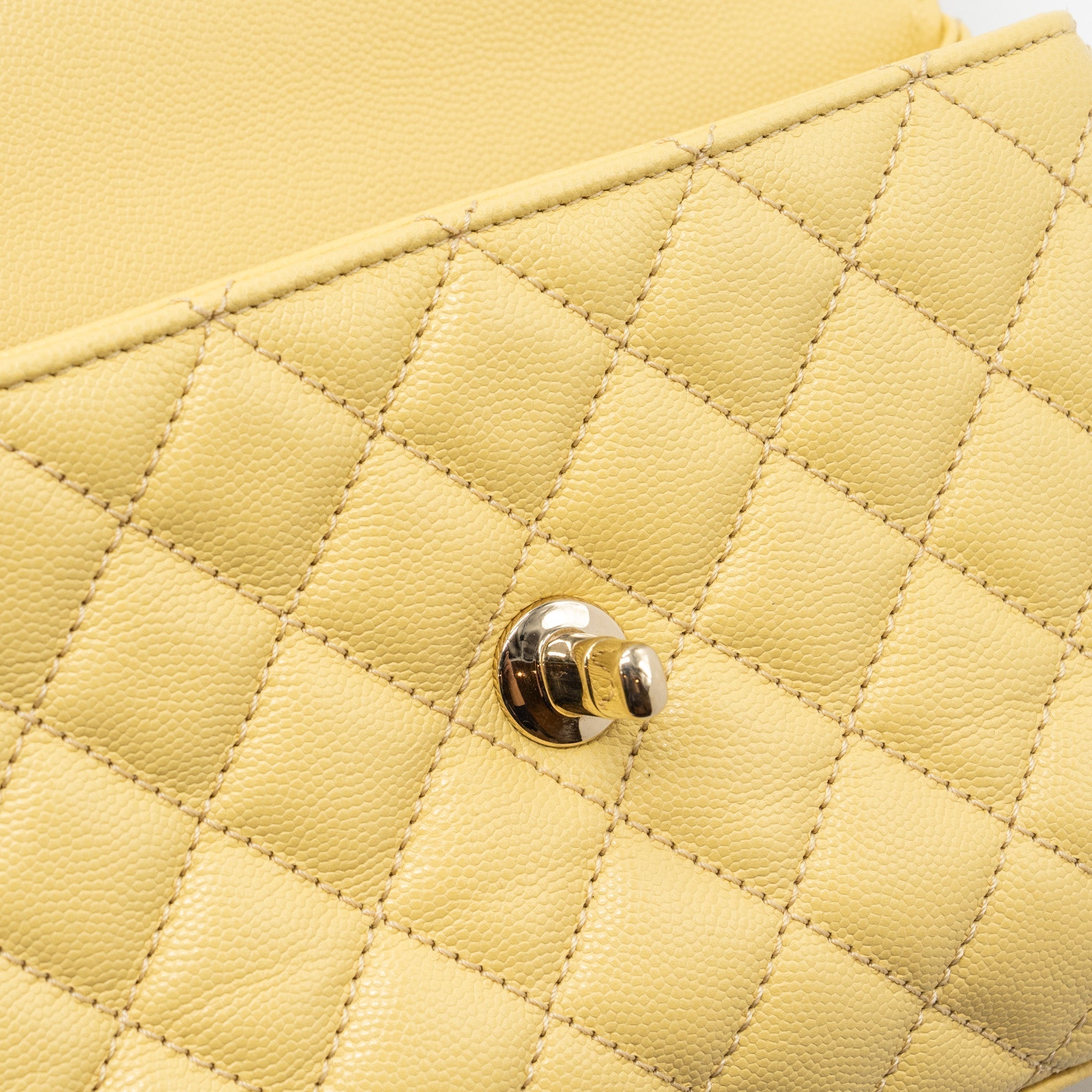 chanel-small-coco-handle-caviar-22p-light-yellow-lghw-microchip