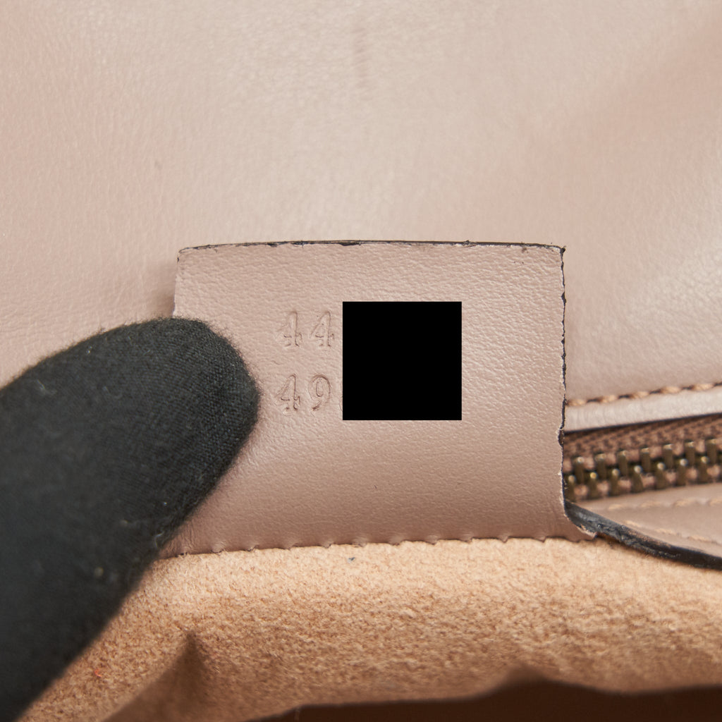 gucci-gg-marmont-small-shoulder-bag-beige