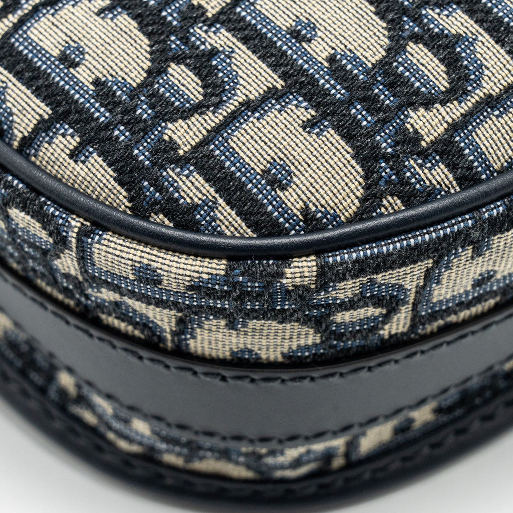 dior-medium-bobby-bag-blue-dior-oblique-jacquard-ghw-1