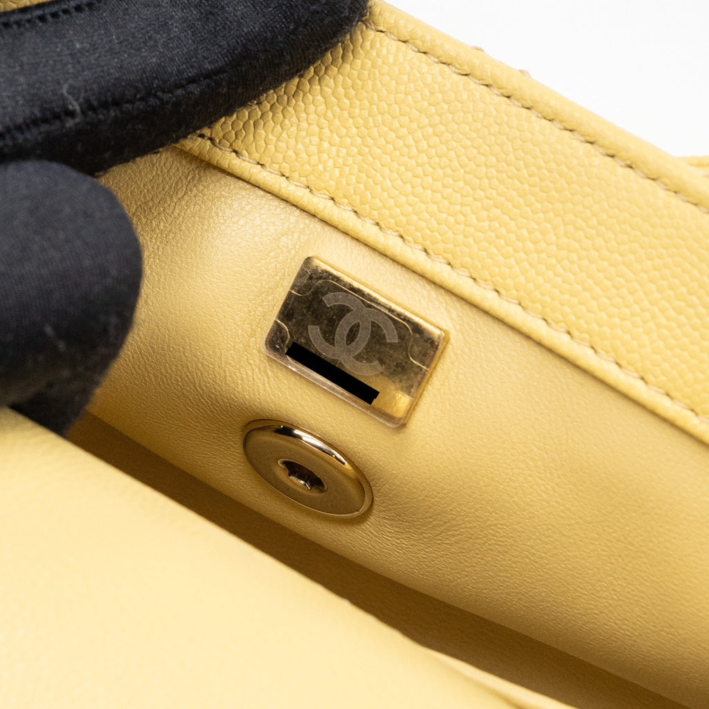 chanel-small-coco-handle-caviar-22p-light-yellow-lghw-microchip