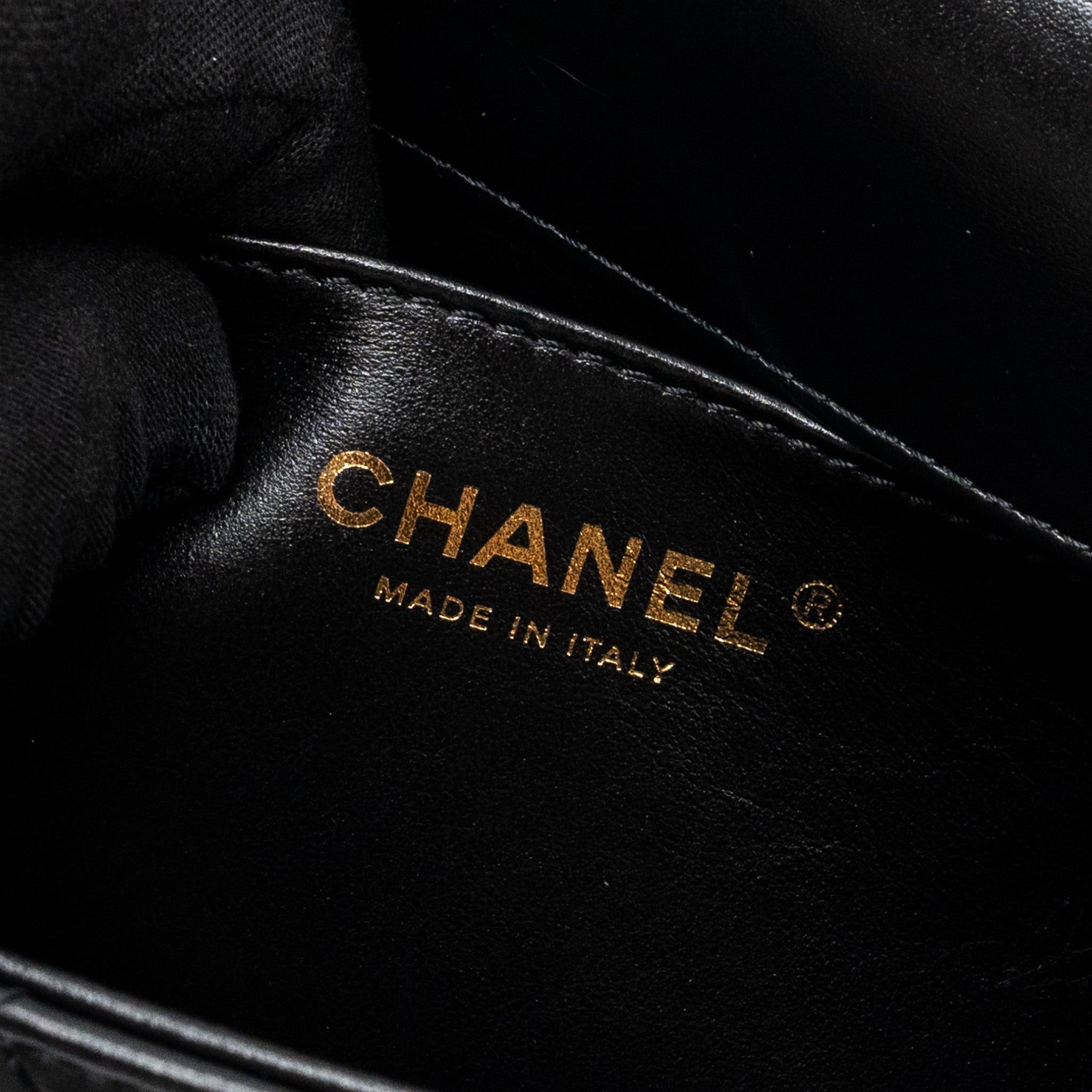 chanel-24c-gold-crush-flap-bag-calfskin-black-ghw-microchip